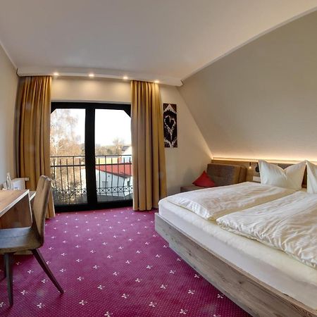 Hotel Zur Schmiede Алсфелд Екстериор снимка